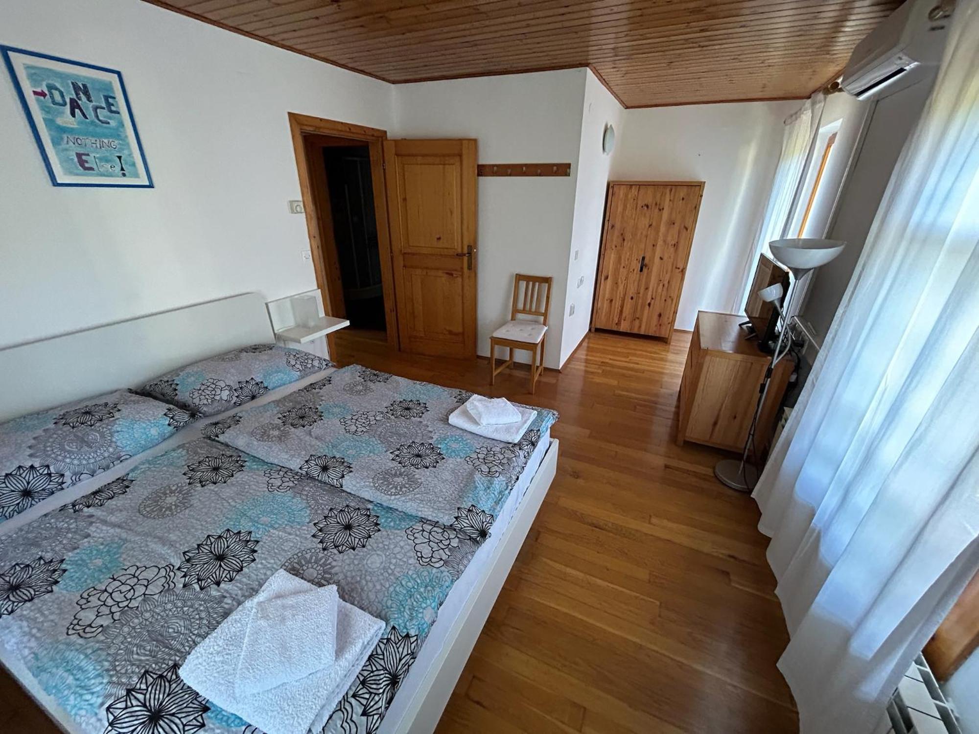 Stres-Less Sunny Apartments Kobarid Bagian luar foto